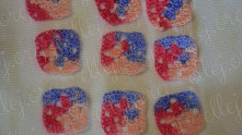 Then I made 13 3-rounds granny squares with melange yarn.