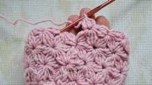 Thus, alternating the first and second versions of the beginning of the rows, we will make the seam a zigzag, but it will be on the same vertical.