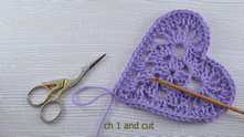 Fix yarn, cut off the thread. Heart is ready!