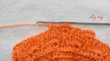 Cowl with leaves