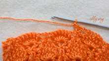 Cowl with leaves