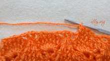 Cowl with leaves