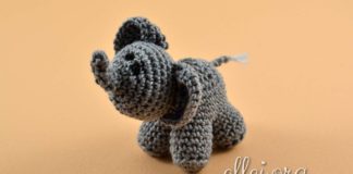 Крошечный слоник-брелок Пантелеймон Слоник Пантелеймон крючком