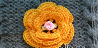 Еще один красивый объемный цветочек Объемный многослойный цветок крючком