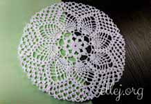 Салфетка с ананасами для ловца снов Салфетка крючком с ананасовым узором для ловца снов