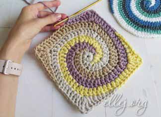 Вяжем квадрат или круг по спирали Квадрат или круг 4 цвета по спирали