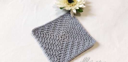 Unraveling the Illusion Motif: A Crocheted Square Blanket Pattern Crocheted square motif Illusion